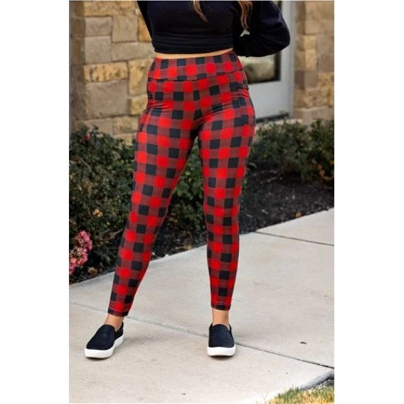 BRAND NEW WITH TAGS Red and Black Plaid Leggings - Picture 2 of 3